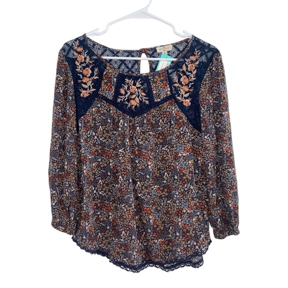 Tops - NWT Mason & Belle Boho Embroidered Lace Blouse